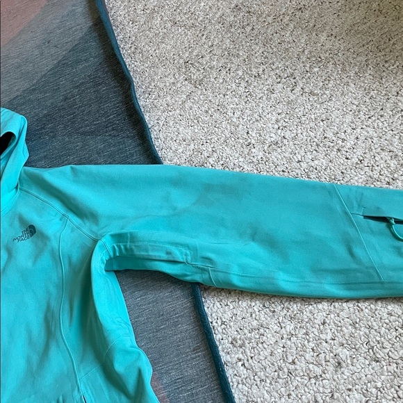 The North Face Aqua Full-Zip Waterproof Outdoor Rain Apex Flex Jacket - Picture 11 of 12